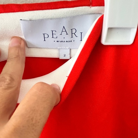 Pearl by Lela Rose Red Susie Tapered Ankle Minimalist Pants SZ 2 - Picture 3 of 9